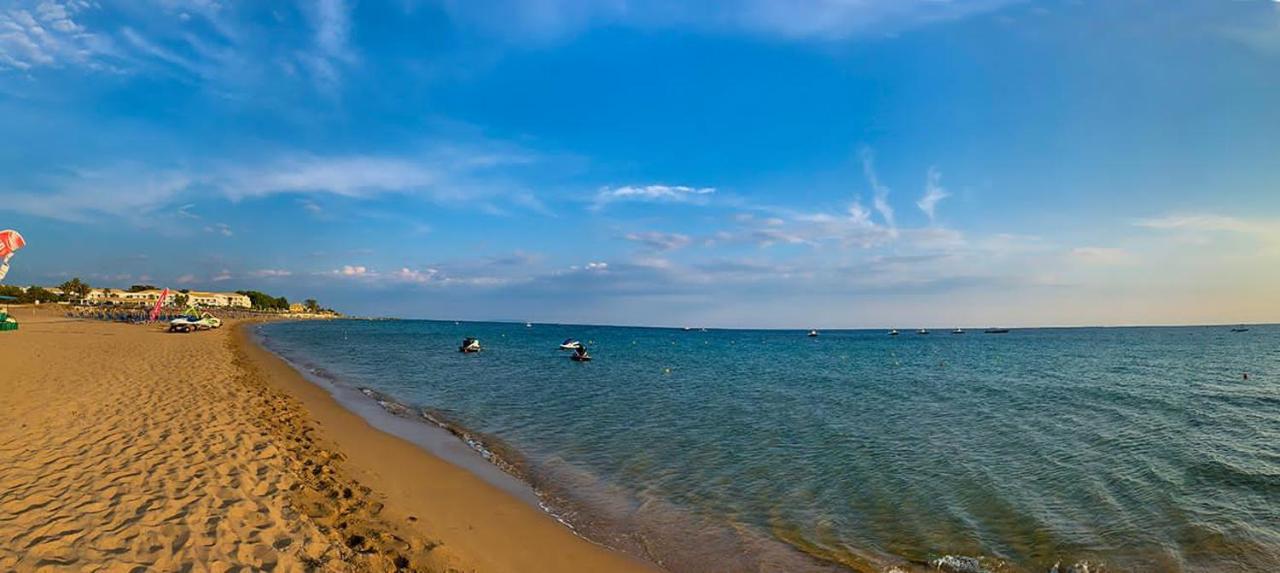 Aris Seaside Issos Beach Agios Georgios  Exterior foto